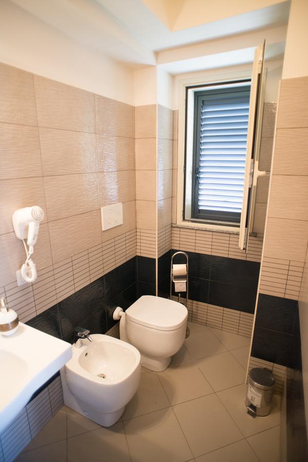 Riva Del Sol Bed & Breakfast Santa Teresa Di Riva Ngoại thất bức ảnh