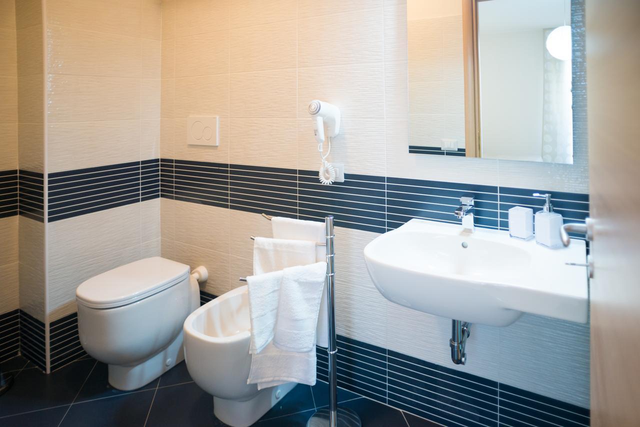 Riva Del Sol Bed & Breakfast Santa Teresa Di Riva Ngoại thất bức ảnh