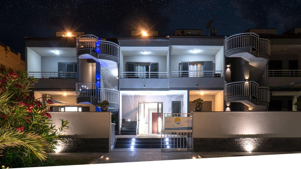 Riva Del Sol Bed & Breakfast Santa Teresa Di Riva Ngoại thất bức ảnh
